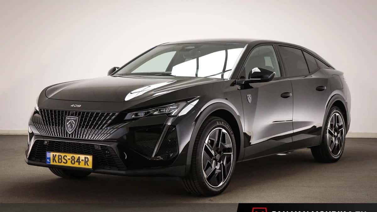 Peugeot 408 (2024) — foto 1