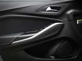 Opel Grandland (2023) thumbnail 24