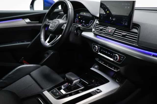 Audi Q5 (2022) thumbnail 3