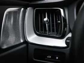 Volvo XC60 (2023) thumbnail 38
