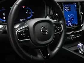 Volvo XC60 (2023) thumbnail 39