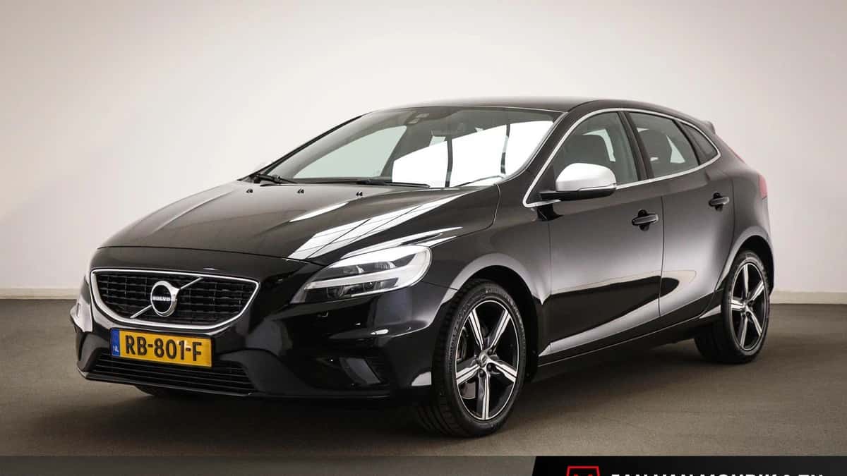 Volvo V40 (2017) — foto 1