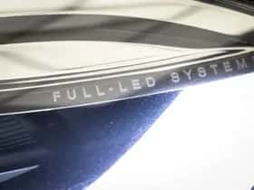 Volvo V40 (2017) thumbnail 14
