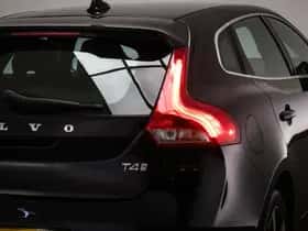 Volvo V40 (2017) thumbnail 18