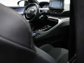 Peugeot 3008 (2023) thumbnail 13