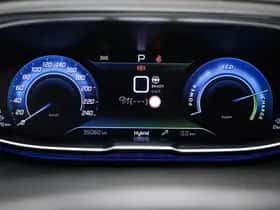 Peugeot 3008 (2023) thumbnail 4