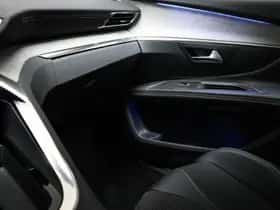 Peugeot 3008 (2023) thumbnail 38