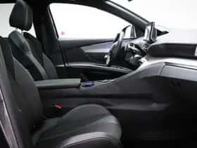 Peugeot 3008 (2023) thumbnail 9