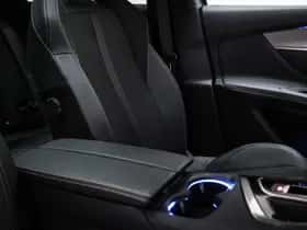 Peugeot 3008 (2023) thumbnail 10