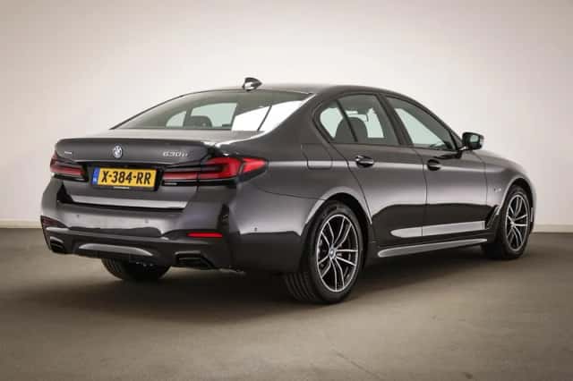 BMW 5-Serie (2022) thumbnail 2
