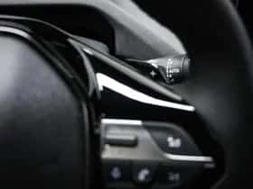Peugeot 308 (2024) thumbnail 39
