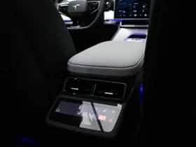 Polestar 4 (2025) thumbnail 3