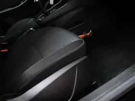 Renault Clio (2021) thumbnail 9