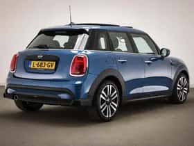 MINI Cooper (2021) thumbnail 2