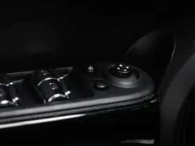 MINI Cooper (2021) thumbnail 24