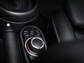 MINI Cooper (2021) thumbnail 33