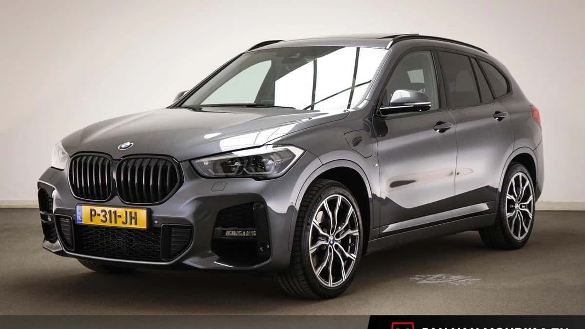 BMW X1 (2021) — foto 1
