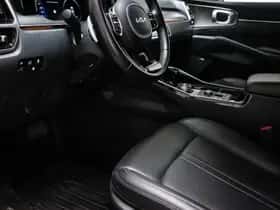 Kia Sorento (2022) thumbnail 32