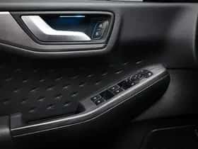Ford Kuga (2020) thumbnail 32