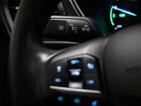 Ford Kuga (2020) thumbnail 38