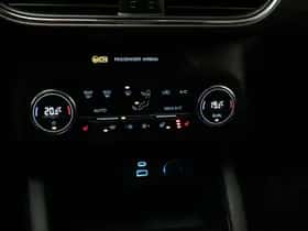 Ford Kuga (2020) thumbnail 47