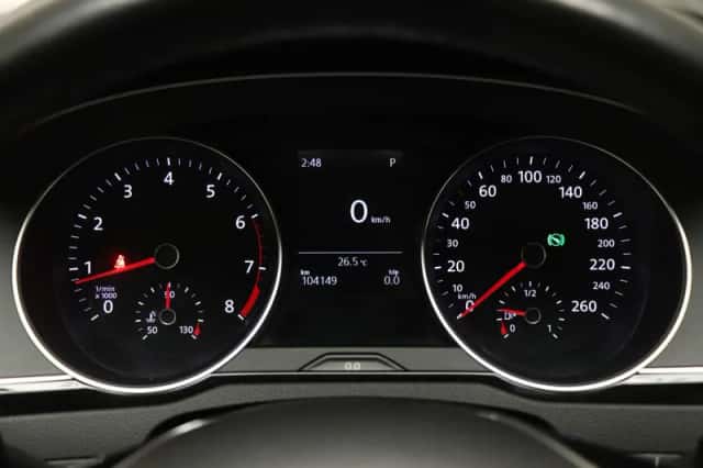 Volkswagen Passat (2015) thumbnail 4