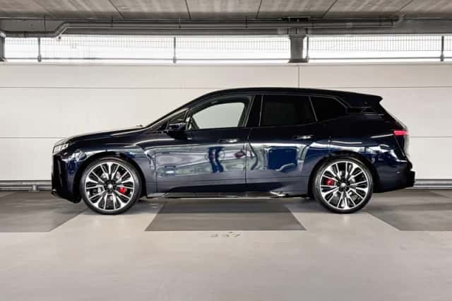 BMW iX (2026) thumbnail 2