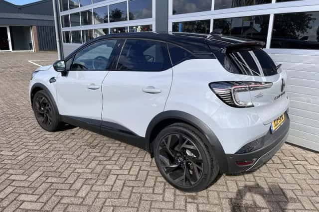 Renault Captur (2026) thumbnail 3