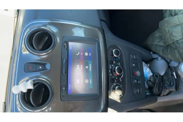 Dacia Sandero Stepway (2018) thumbnail 5