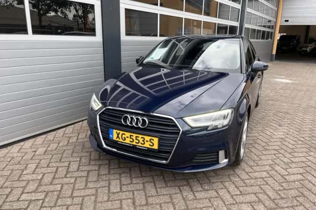 Audi A3 (2019) thumbnail 2