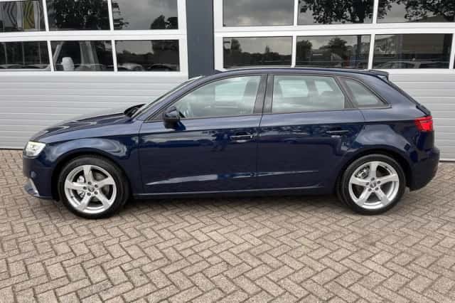 Audi A3 (2019) thumbnail 3