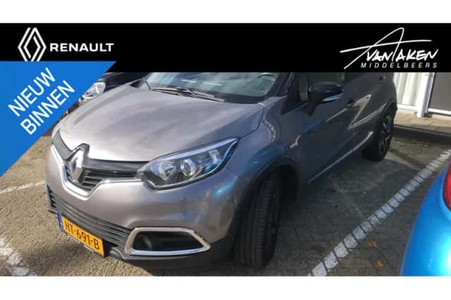 Renault Captur (2016) thumbnail 1