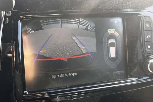 Renault Captur (2018) thumbnail 4