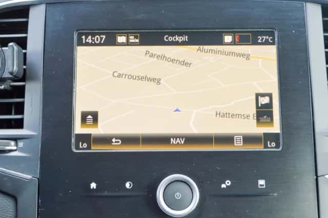 Renault Mégane (2016) thumbnail 3