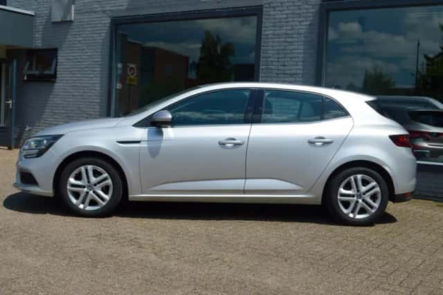 Renault Mégane (2016) thumbnail 6