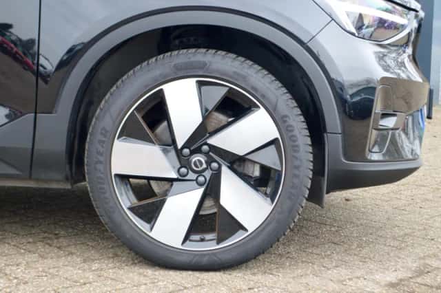 Volvo XC40 (2022) thumbnail 6