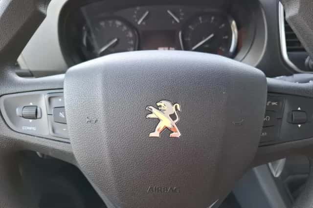 Peugeot Expert (2022) thumbnail 4