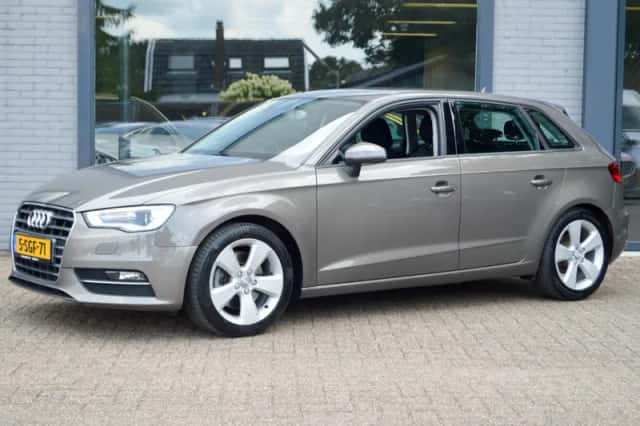 Audi A3 (2013) thumbnail 1