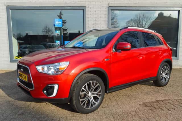 Mitsubishi ASX (2016) thumbnail 1