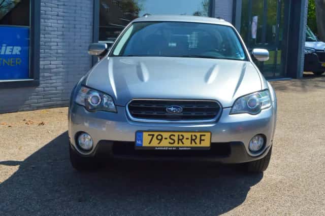Subaru Outback (2006) thumbnail 4