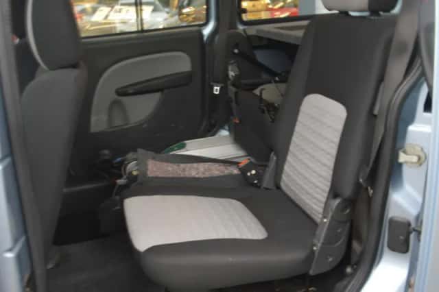 Fiat Doblò (2010) thumbnail 6