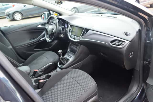 Opel Astra (2016) thumbnail 6