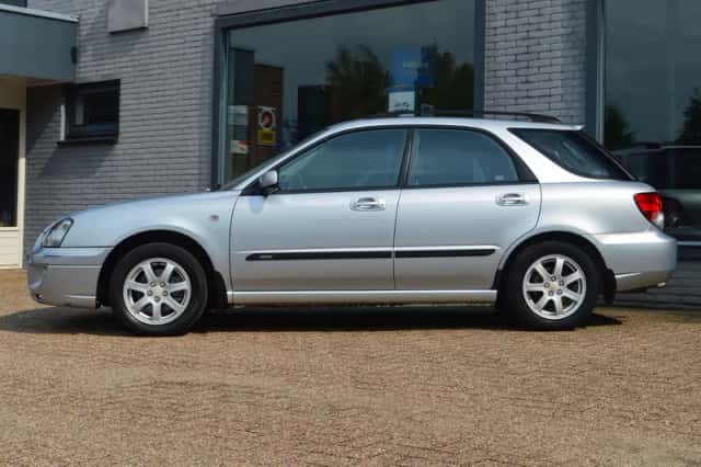 Subaru Impreza (2004) thumbnail 6