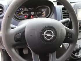 Opel Vivaro (2016) thumbnail 15