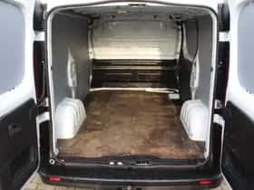 Opel Vivaro (2016) thumbnail 22