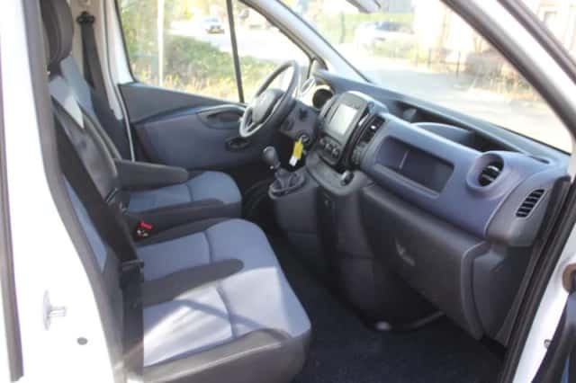 Opel Vivaro (2019) thumbnail 11
