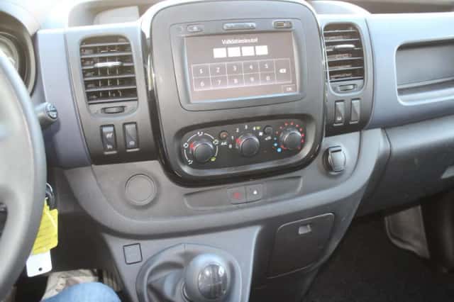 Opel Vivaro (2019) thumbnail 15