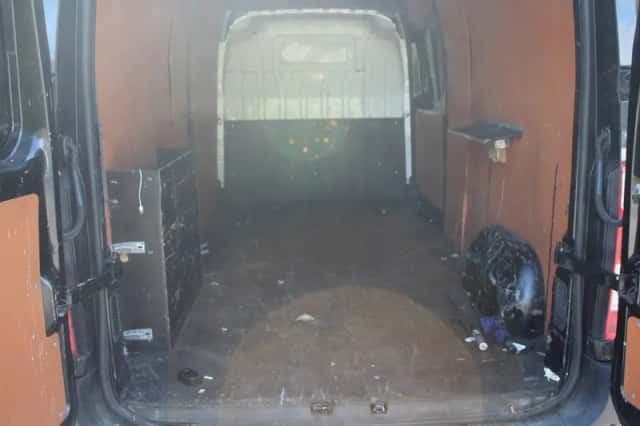 Renault Master (2013) thumbnail 16