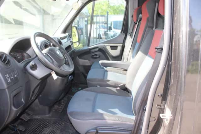 Renault Master (2013) thumbnail 8