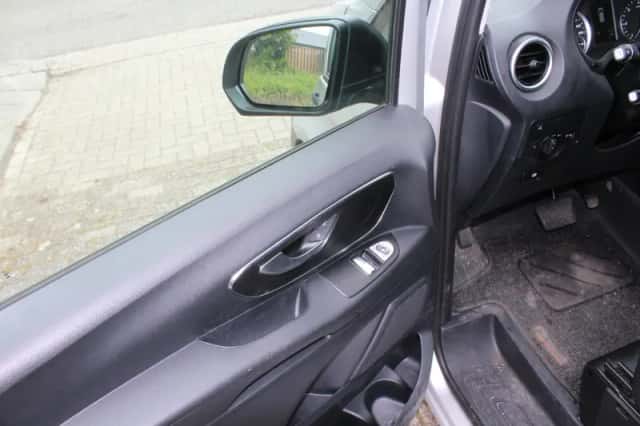 Mercedes-Benz Vito (2020) thumbnail 15